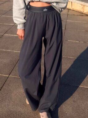 🍁ALO Yoga Suit Up Wide Trouser Regular,NWT,Soft💗Dark Grey Easy Everyday Style